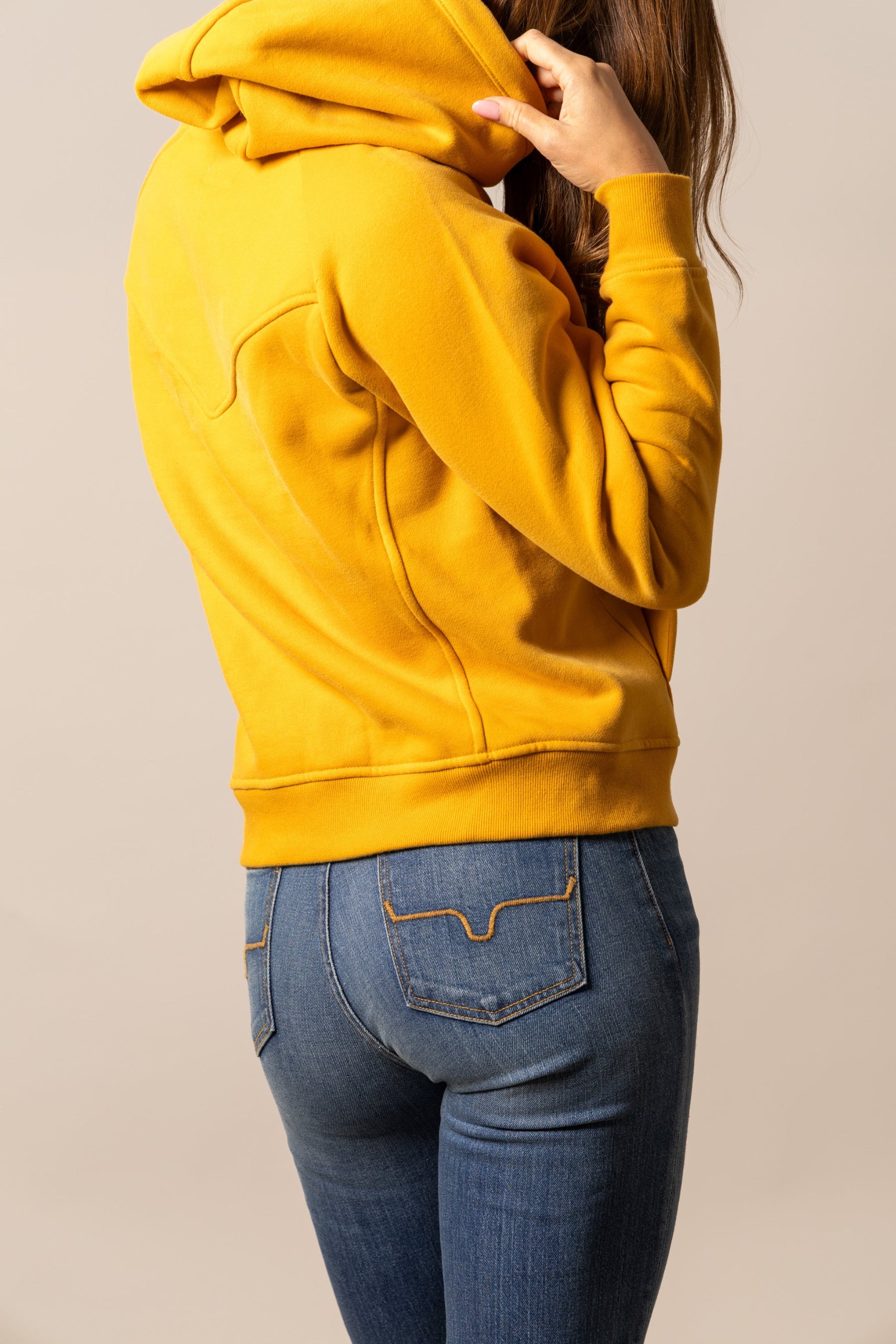 #color_yellow ochre
