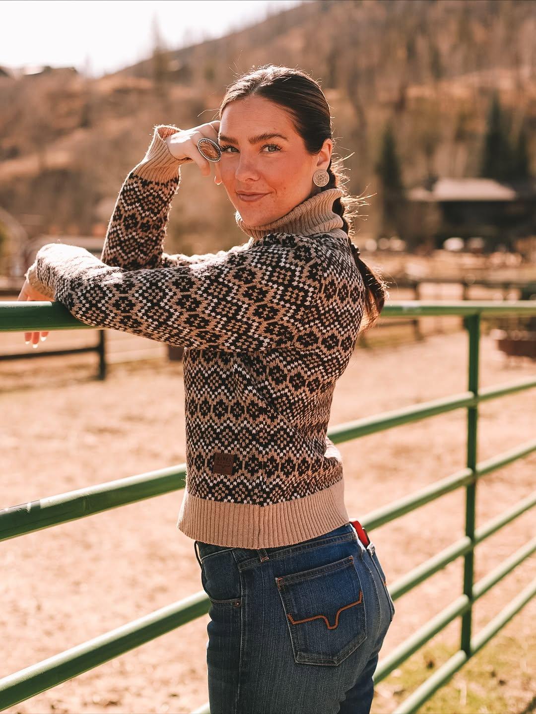 Hazel Turtleneck | Merino Wool Cropped Sweater | Kimes Ranch